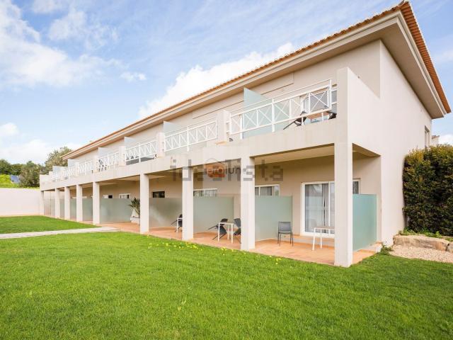 Apartamento venda em Estômbar, Faro