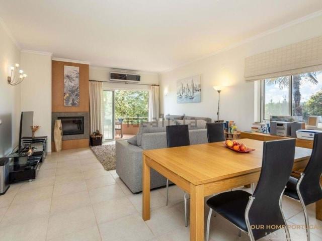 Apartamento venda em Estômbar, Faro