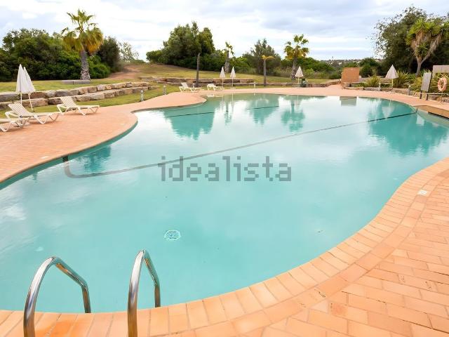 Apartamento venda em Estômbar, Faro