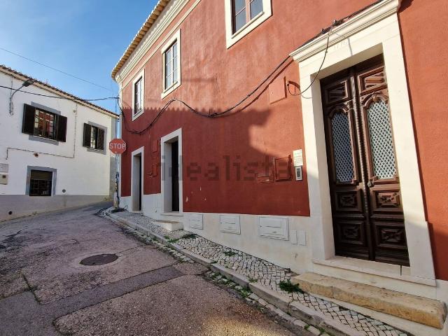 Apartamento alugar em Estômbar, Faro