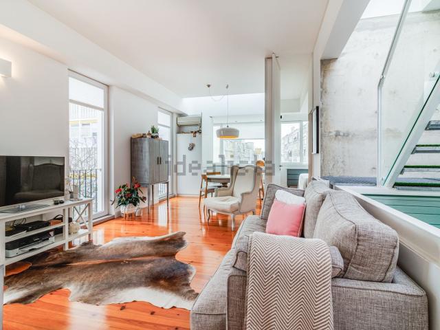 Duplex venda em Estrela, Lisboa