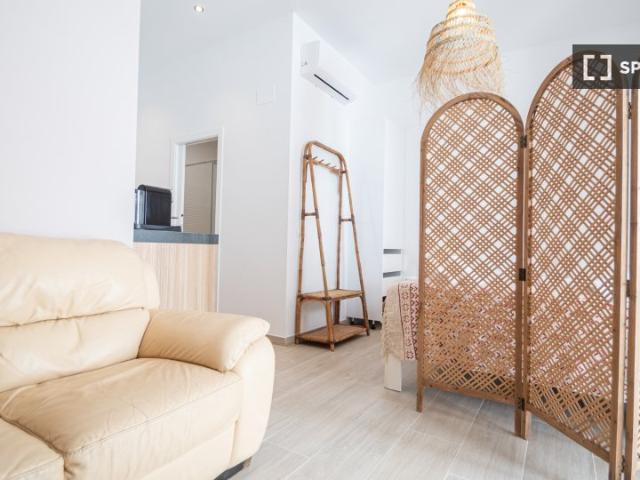 Estudio en alquiler en Cádiz, Sacramento