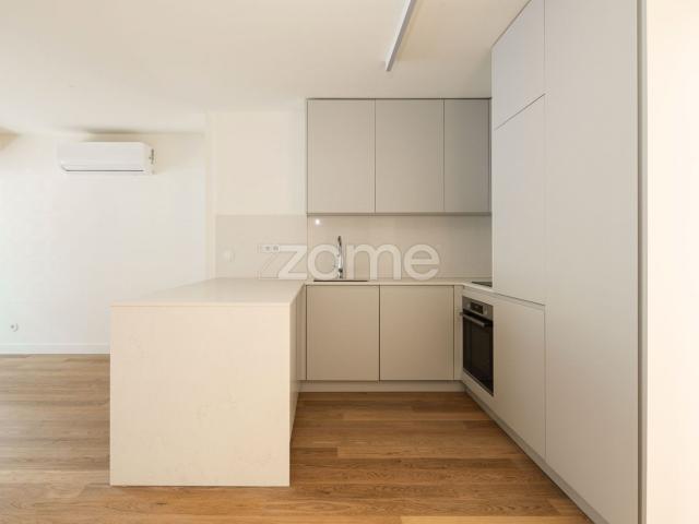 Apartamento venda em Santo António, Lisboa