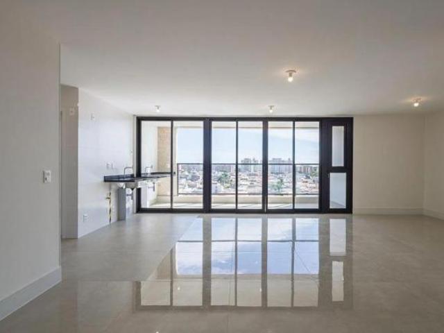 Apartamento venda em Região Geográfica Imediata do Distrito Federal, Região Integrada de Desenvolvimento do Distrito Federal e Entorno