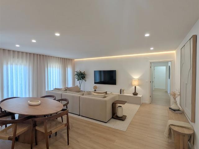 Apartamento venda em Avenidas Novas, Lisboa