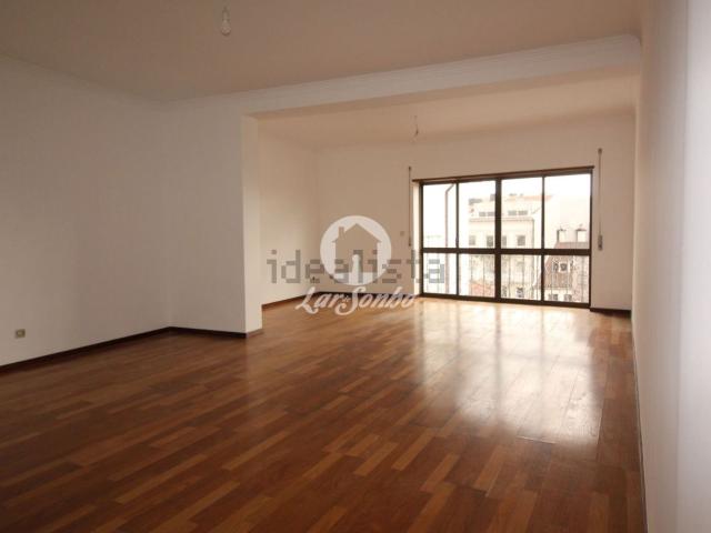 Apartamento venda em Bairro da Cumieira, Fafe