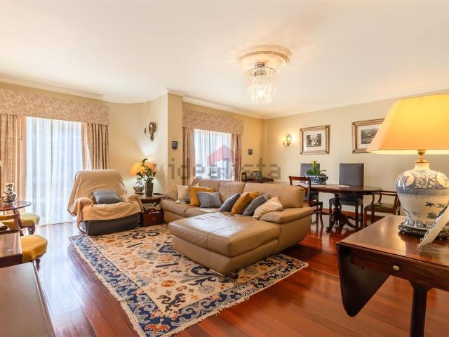 Apartamento venda em Faro