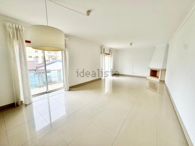 Apartamento alugar em Lomba de Égua, Ourém