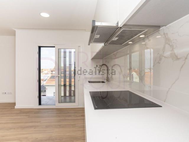 Apartamento venda em Fernão Ferro, Seixal