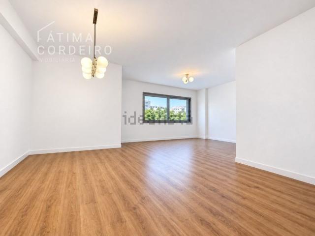 Apartamento venda em Fernão Ferro, Seixal