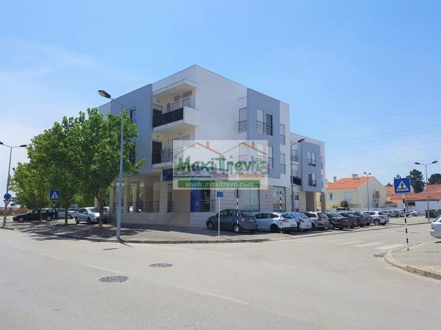 Apartamento alugar em Fernão Ferro, Seixal