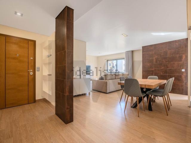 Apartamento venda em Laranjeiras, Seixal