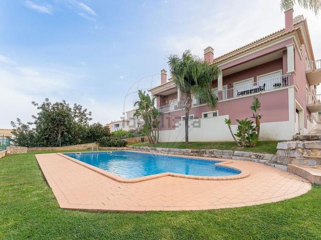 Apartamento venda em Ferreiras