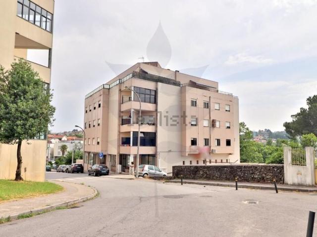 Apartamento venda em Ferreiros, Pinheiro