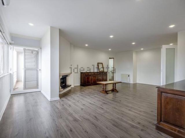 Apartamento venda em Ferreiros, Misericórdia