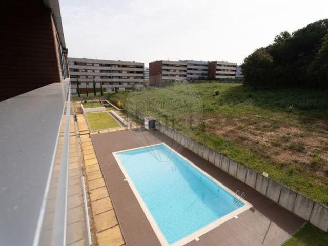Apartamento alugar em Ferreiros, Pinheiro