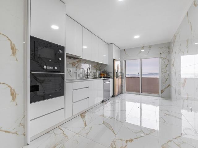 Apartamento venda em Ferreiros, Pinheiro