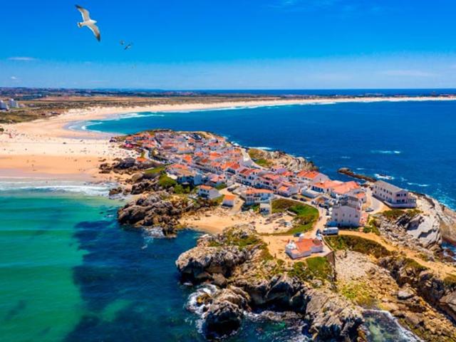 Apartamento alugar em Peniche