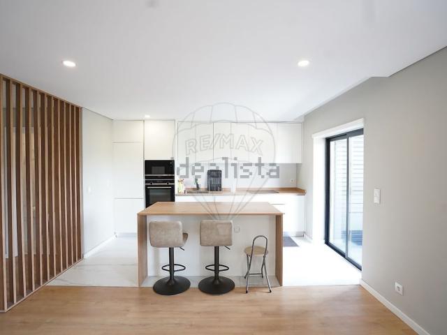 Apartamento venda em Figueiró, Porto