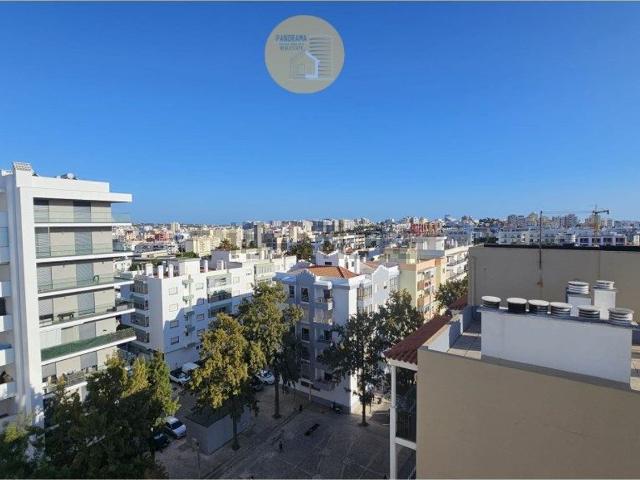 Apartamento venda em Três Bicos, Portimão