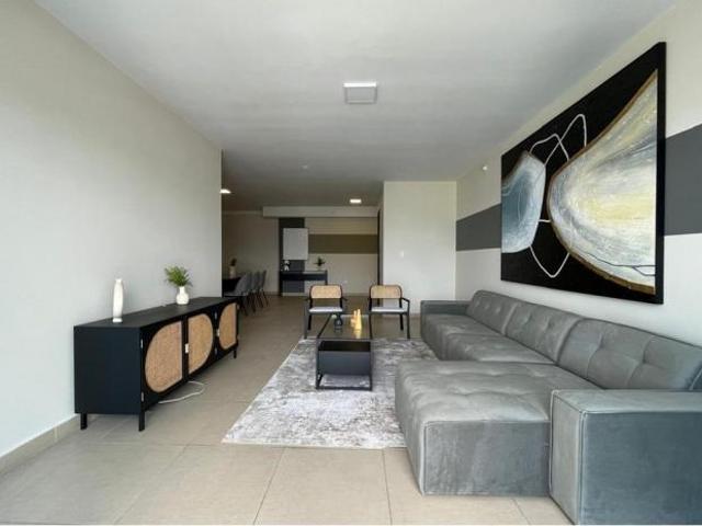 Apartamento full amoblado en venta en ph country club, san francisco