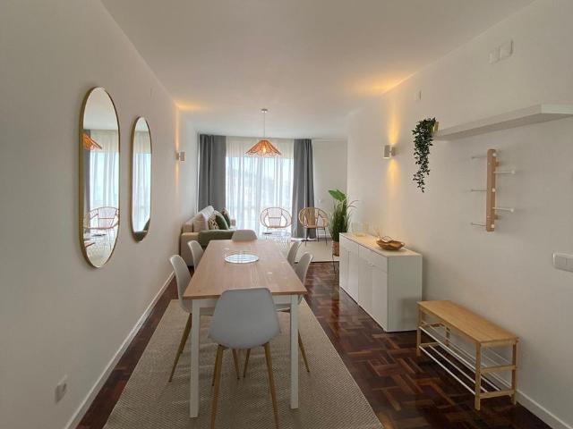 Apartamento alugar em Imaculado Coração de Maria, Funchal