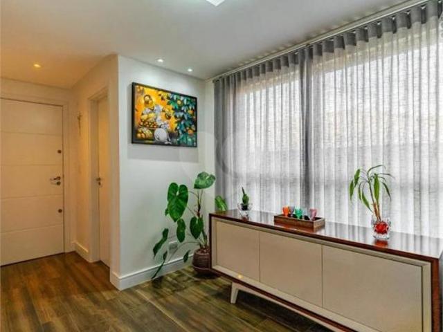 Apartamento venda em Região Geográfica Imediata de Curitiba, Região Metropolitana de Curitiba