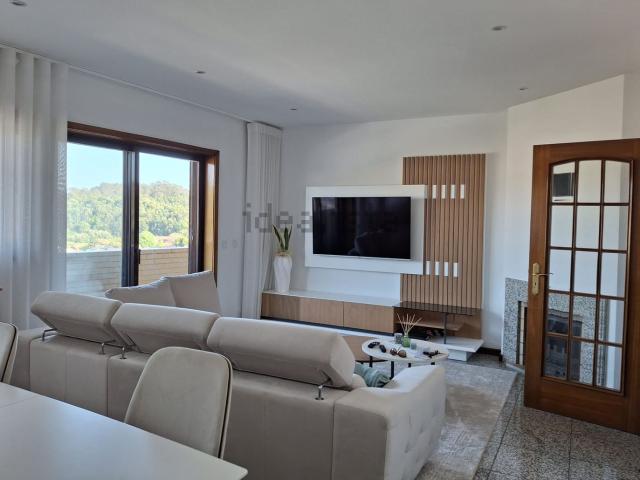 Apartamento alugar em Valadares