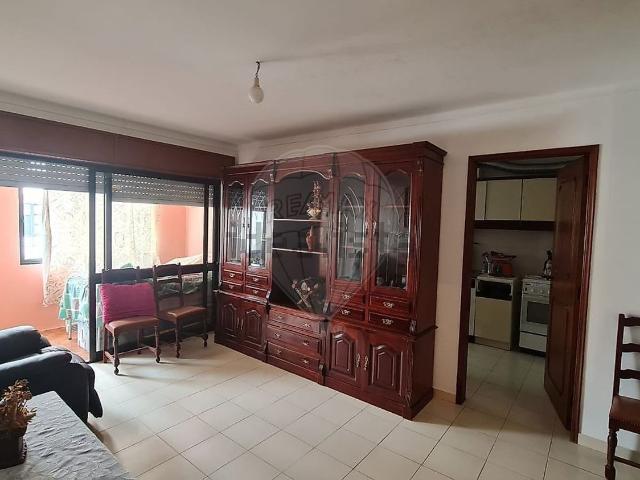 Apartamento venda em Quarteira