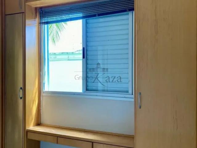 Apartamento venda em Região Imediata de São José dos Campos, Região Metropolitana do Vale do Paraíba e Litoral Norte