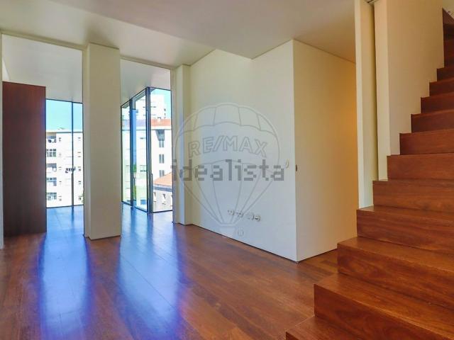 Apartamento venda em Porto, Lordelo Do Ouro