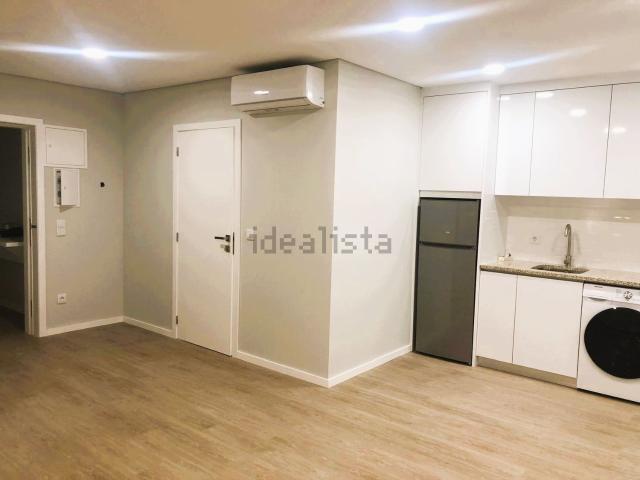 Apartamento alugar em Porto, Lordelo Do Ouro