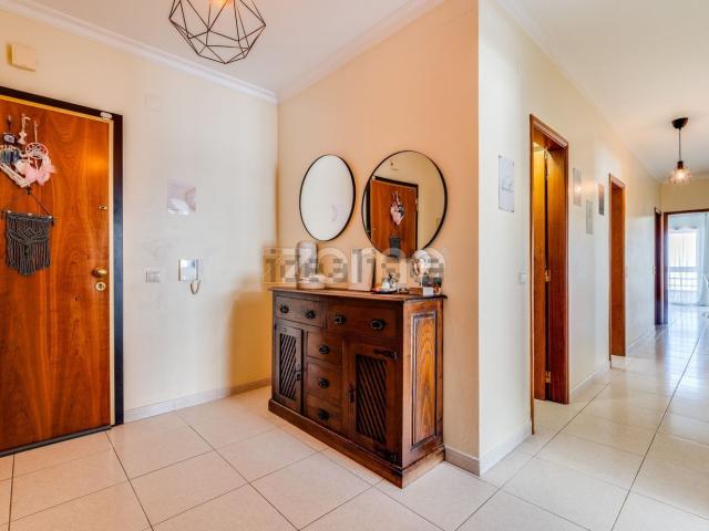 Apartamento venda em Lagoa, Faro