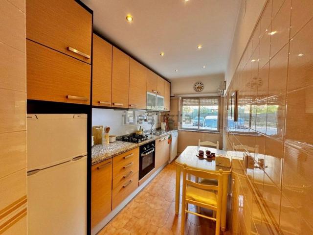 Apartamento alugar em Alto da Ponte, Almada