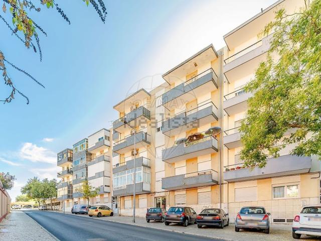 Apartamento alugar em Quinta do Janeiro, Almada