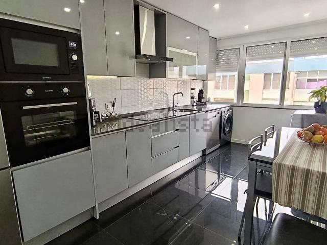 Apartamento venda em Chegadinho, Almada