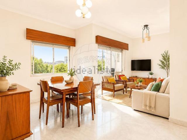 Apartamento venda em Almada, Setúbal