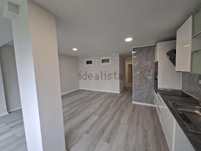 Apartamento venda em Almada, Setúbal