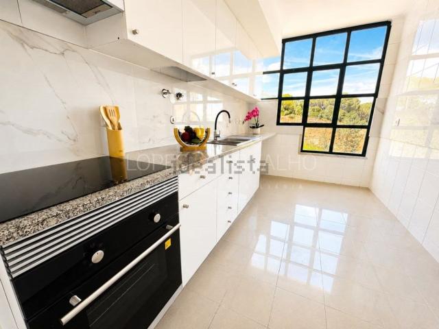 Apartamento venda em Alto da Ponte, Almada