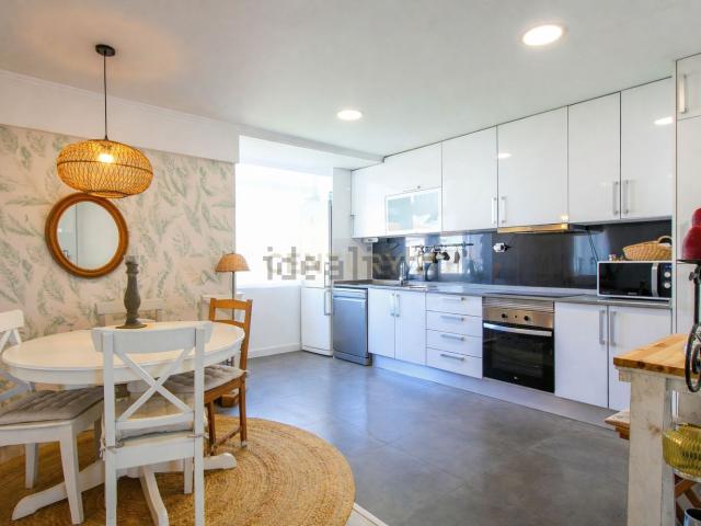 Apartamento venda em Alembrança, Almada