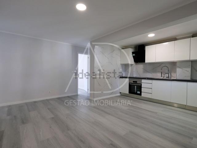 Apartamento venda em Almada, Setúbal