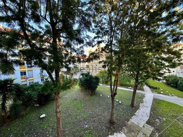 Apartamento venda em Almada, Setúbal