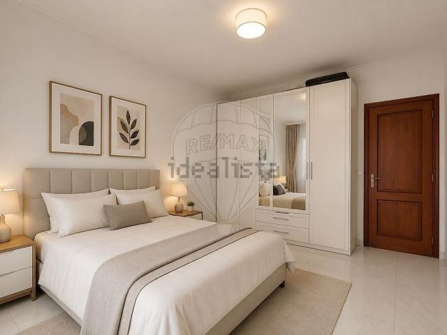 Apartamento venda em Almada, Setúbal