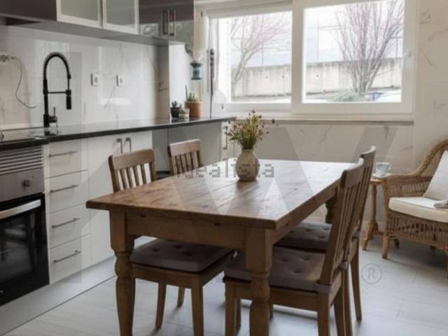 Apartamento venda em Almada, Setúbal