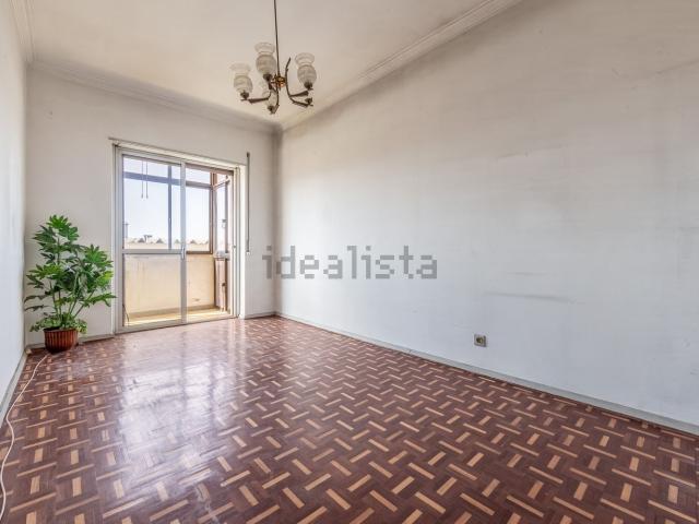 Apartamento venda em Santo António do Laranjeiro, Almada