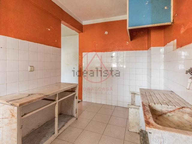 Apartamento venda em Almada, Setúbal