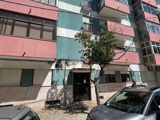Apartamento venda em Almada, Setúbal