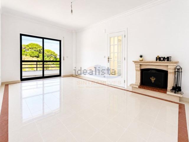Apartamento venda em Alto da Ponte, Almada
