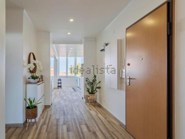 Apartamento venda em Alembrança, Almada