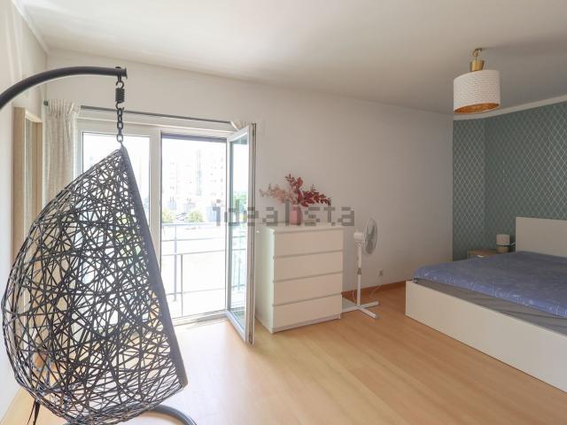 Apartamento venda em Alembrança, Almada